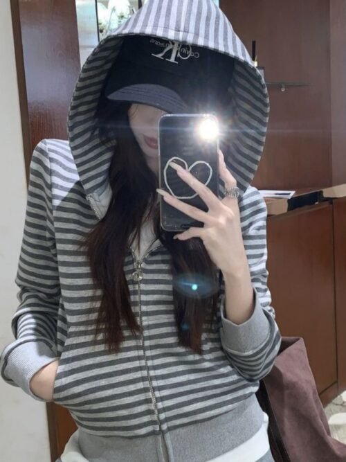 Women's Striped Zip-Up Hoodie Cardigan – Long Sleeve Short Style Y2K Casual Sweatshirt, Loose Fit Aesthetic Streetwear Top for Everyday & Layering