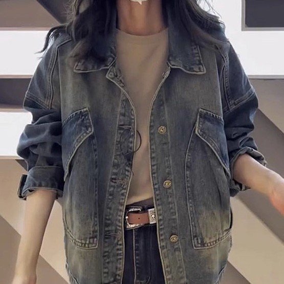 Women’s Vintage Denim Jacket – Oversized Casual Jean Jacket, Classic Button Down Streetwear Coat