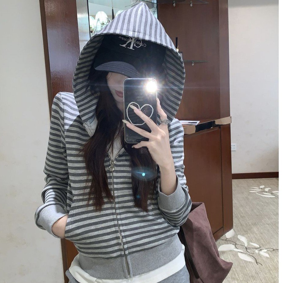 Women's Striped Zip-Up Hoodie Cardigan – Long Sleeve Short Style Y2K Casual Sweatshirt, Loose Fit Aesthetic Streetwear Top for Everyday & Layering - Image 6